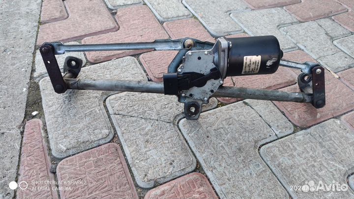 Трапеция дворников