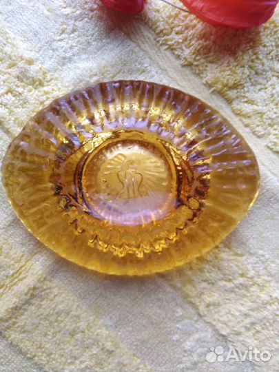 Кадмиевое стекло