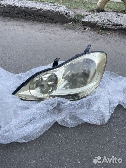 Фара тойота ипсум acm21