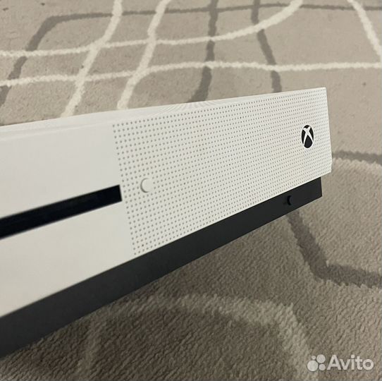 Игровая приставка Xbox One S 1TB + Игры