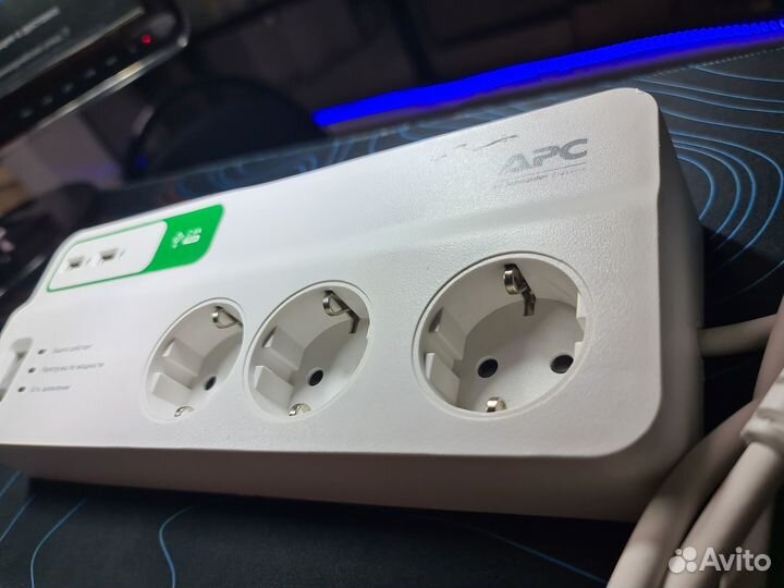 Сетевой Фильтр Apc Essential Surgearrest Pm6U-Rs