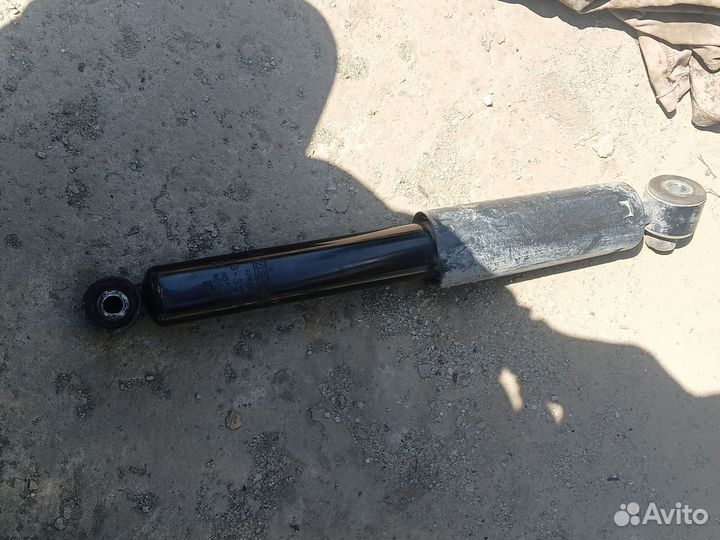 Задняя стойка renault megane 1