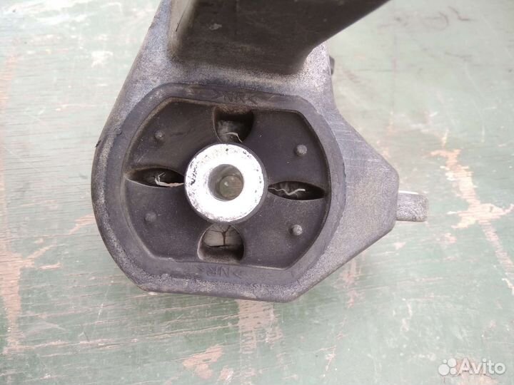 Honda Pilot 2 кронштейн АКПП