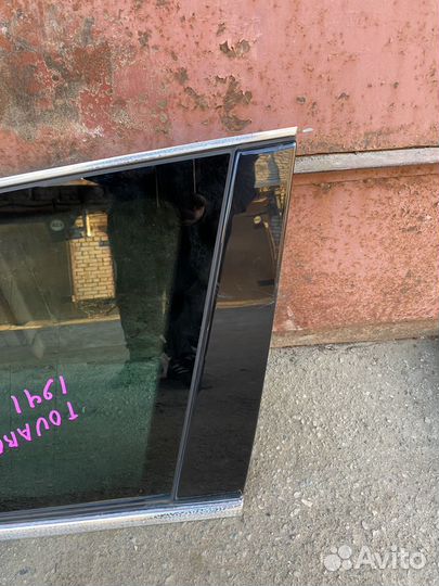 Форточка задняя правая VW Touareg GP