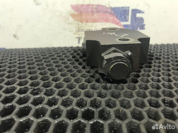 Клапан топливный обратный Daf CF, Daf XF105