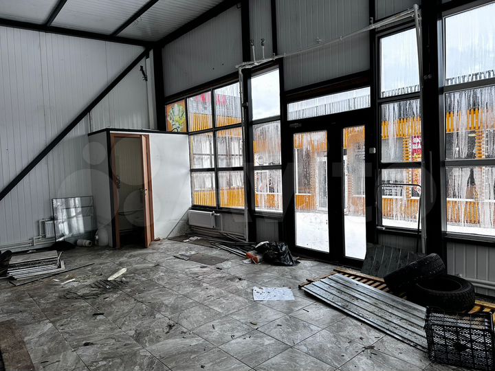 Торговое помещение, 100 м²