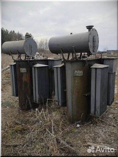 Масляный трансформатор