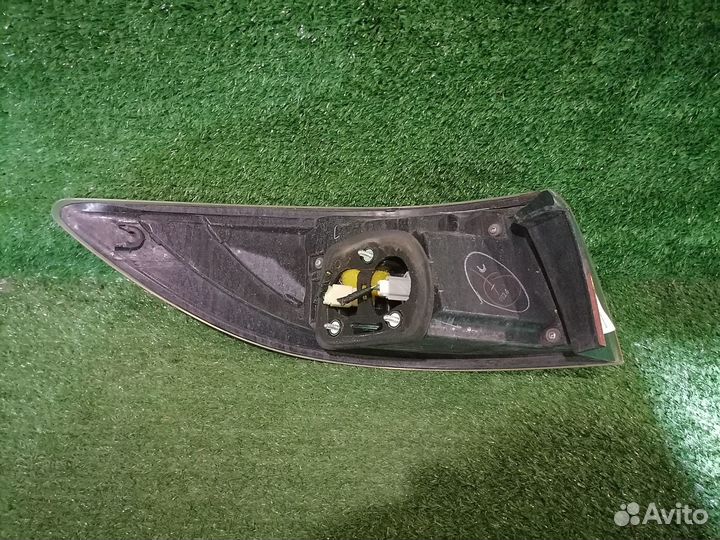 Фонарь (стоп сигнал) правый 220-41095 Mazda 6 / At