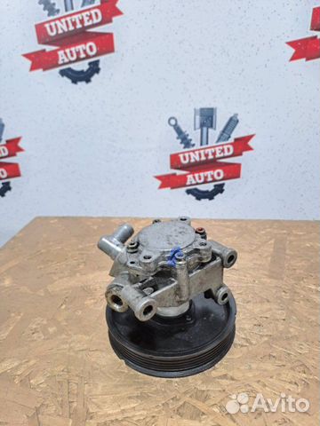 Насос гидроусилителя руля Mercedes C W203 2.2CDI