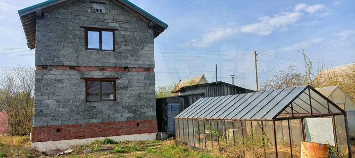 Дом 58 м² на участке 6 сот.