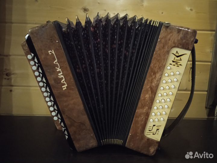Продам гармонь чайка 2