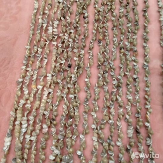 Декоративная штора из ракушек