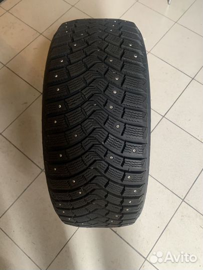 Michelin X-Ice North R18