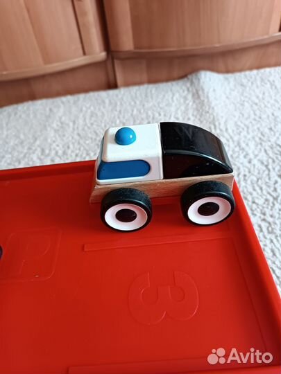 Парковка с машинками Икеа