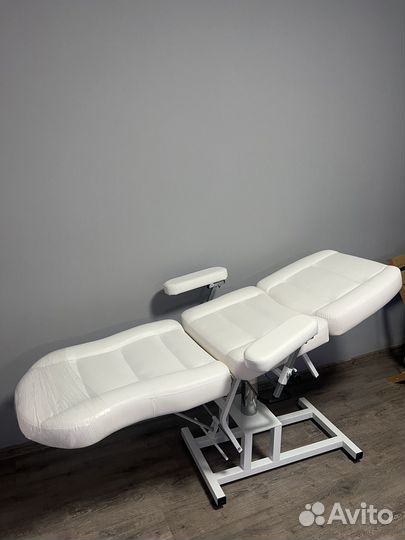 Косметологическая кушетка