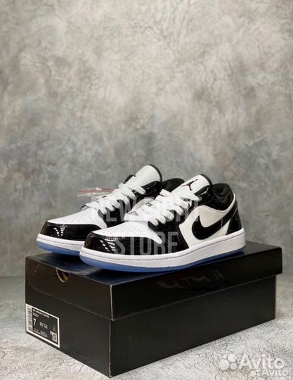 Кеды nike air jordan 1 low SE concord на руках
