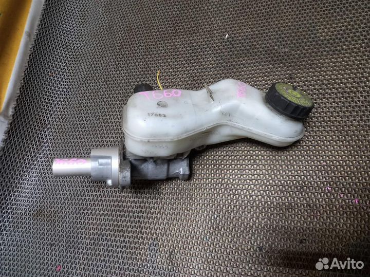 Главный тормозной цилиндр toyota auris ZRE151