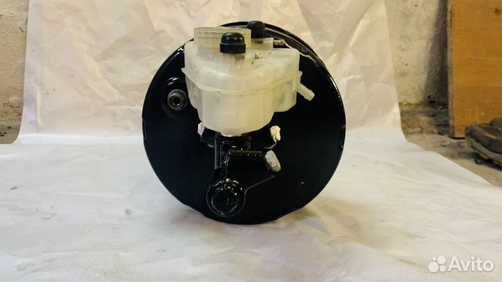 Вакуумный усилитель тормозов Mercedes W126