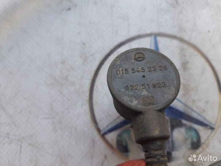 Мерседес E-Класс Датчик положения коленчатого вала