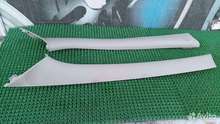 Накладка на на переднюю стойку Renault Logan 1