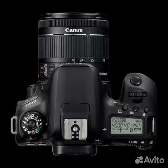 Canon EOS 77D Kit EF-S 18-55mm f/4-5.6 IS STM