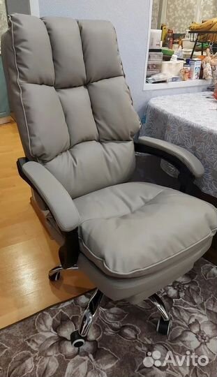 Компьютерное кресло офисное с функцией массажа