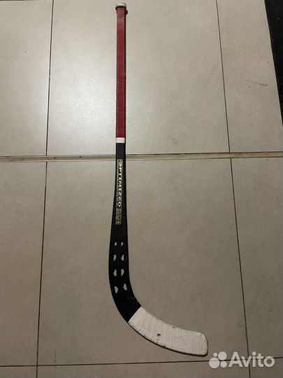 Клюшка для хоккея с мячом