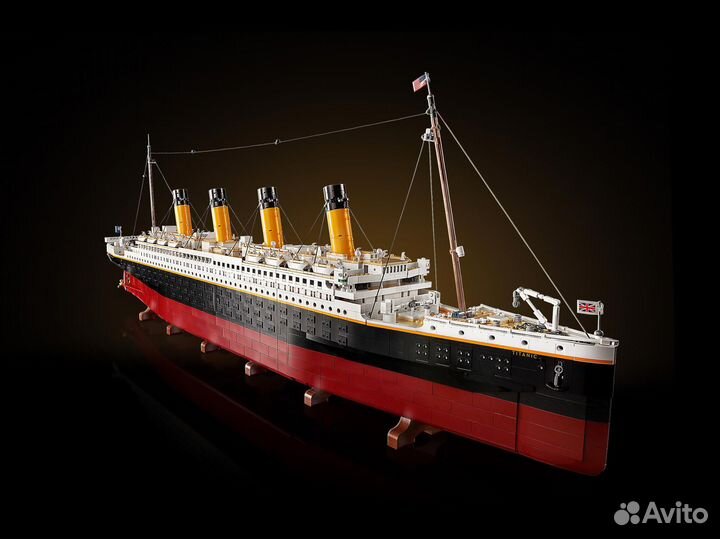 Конструктор Титаник 9090 деталей аналог lego 10294