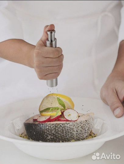 Измельчитель механическая мельница для специй