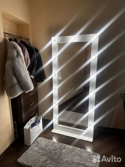 Гримёрное зеркало