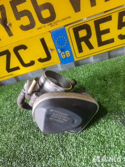 Дроссельная заслонка Opel Zafira B Z18XER 2009