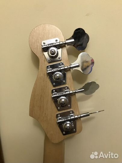 Бас-гитара Homage HEB710