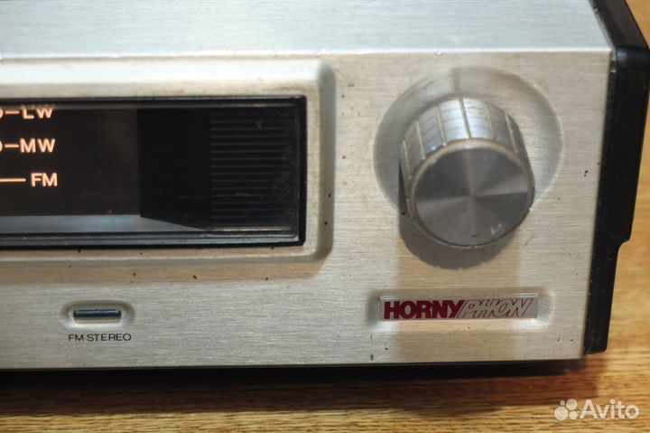 Проигрыватель винила, тюнер