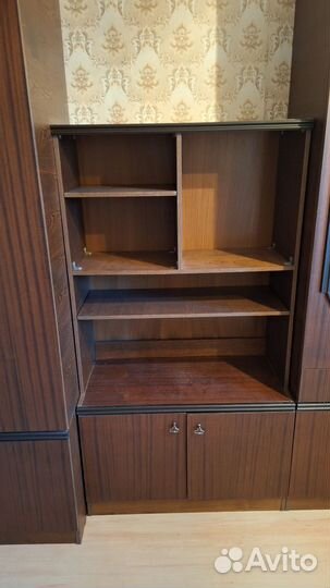 Стенка в гостиную