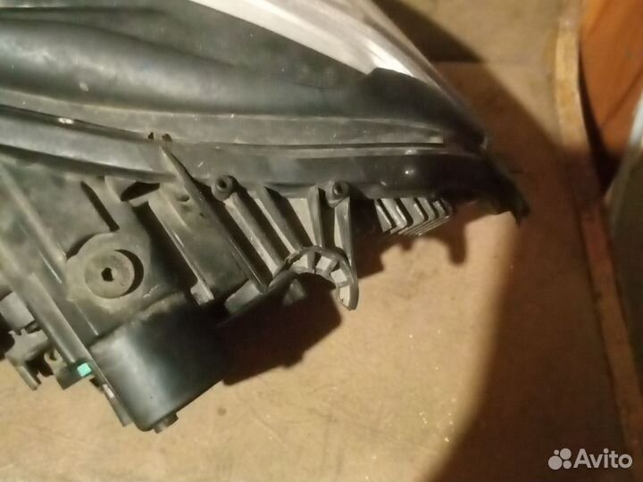 Фара правая мерседес а212