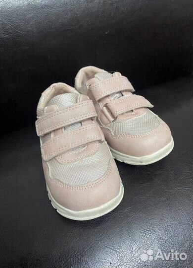 Кроссовки для девочки 21 размер