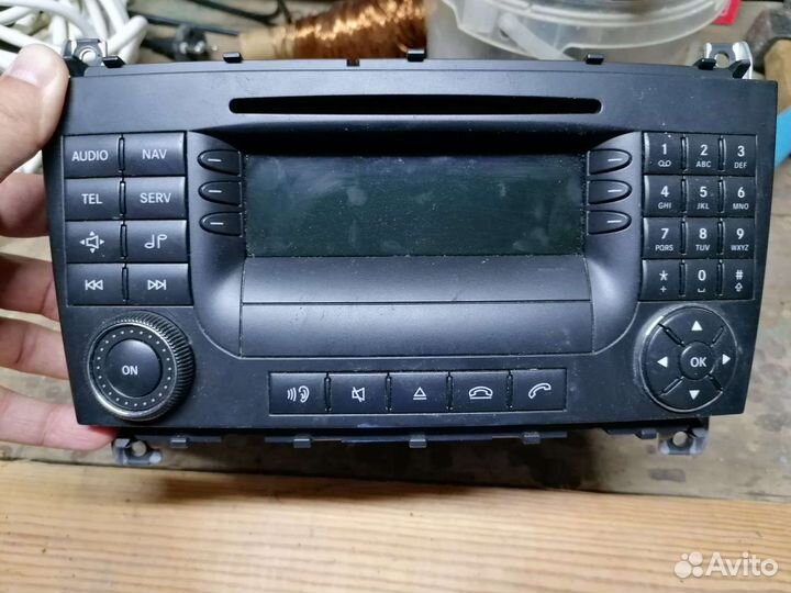 Штатная магнитола на mercedes