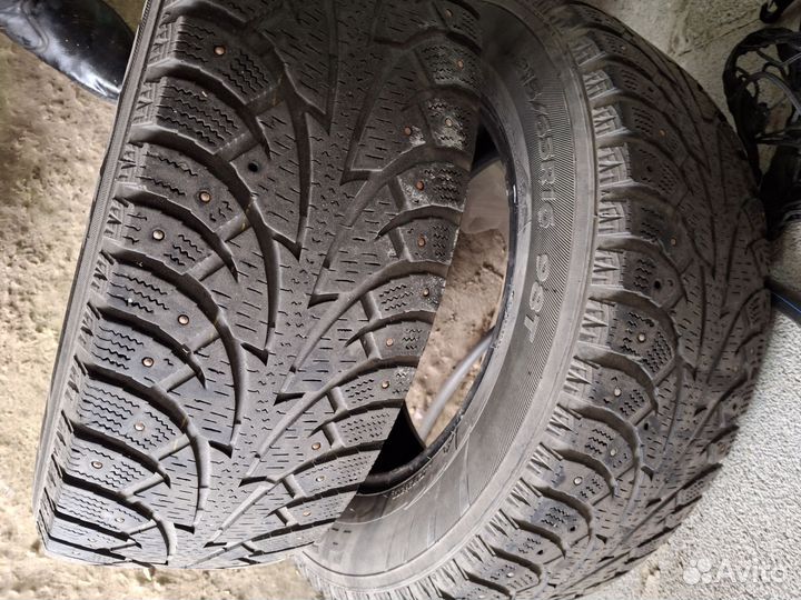 Hankook Dynamic RF04 215/65 R16