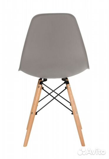 Стул в стиле eames