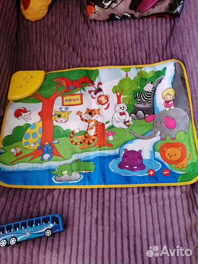 Развивающий коврик