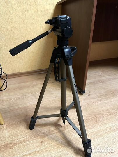 Штатив для фотоаппарата