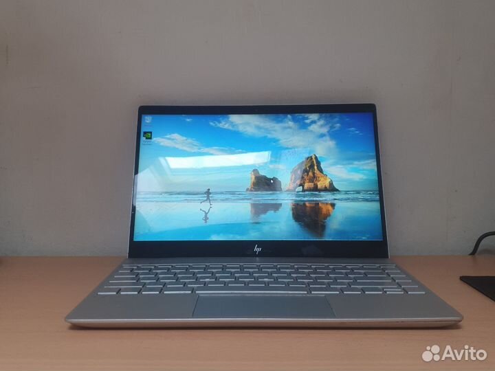 HP envy 13 i5 8250u ssd512/8gb nvidia mx150