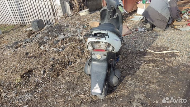 Продам скутер Suzuki lets 2