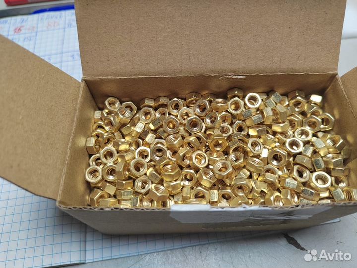 Гайка м5 латунь