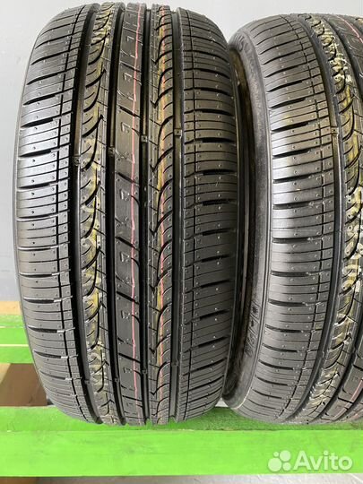Kumho Solus KH25 215/40 R18