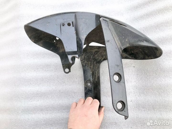 Honda cbr1000rr 05 Fireblade переднее крыло