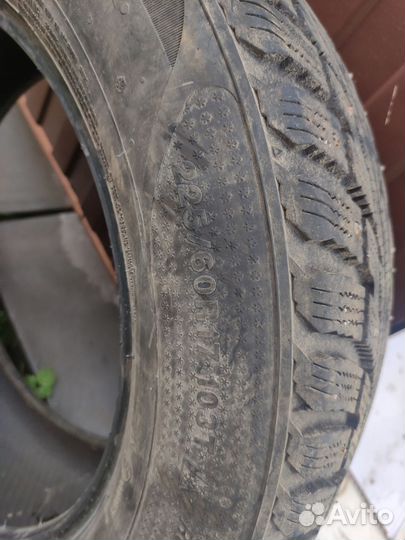 Kumho I'Zen RV Stud KC16 225/60 R17