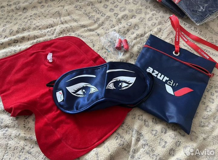 Дорожный набор подушка очки для сна