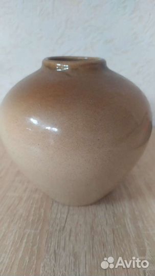 Вазы и кувшины