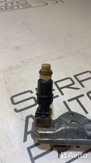 Топливная рампа с форсунками Honda Cr-V 3 RE5